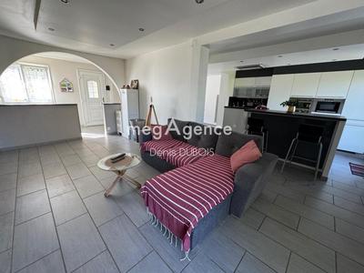 Maison traditionnelle - 110 m² - 5 pièces