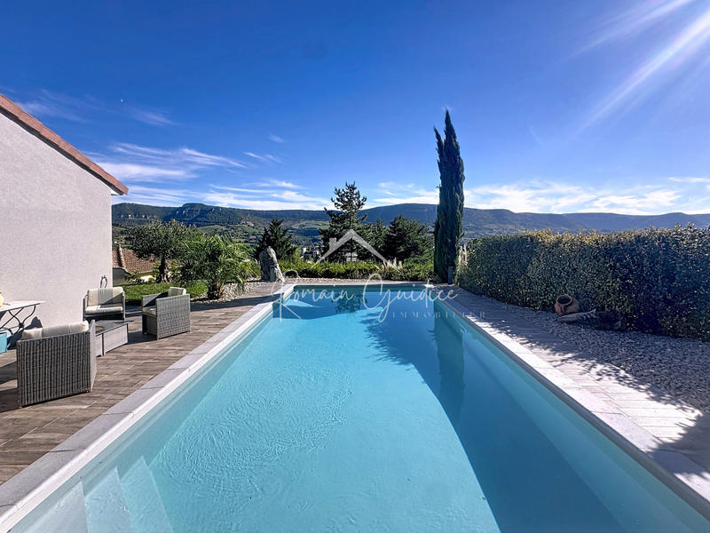 Villa - 140 m² - 5 pièces