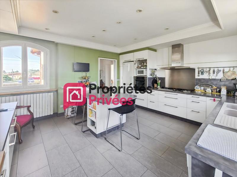 Maison - 170 m² - 7 pièces