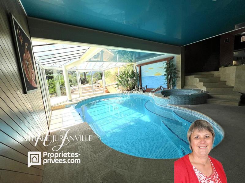 Demeure - 280 m² - 6 pièces