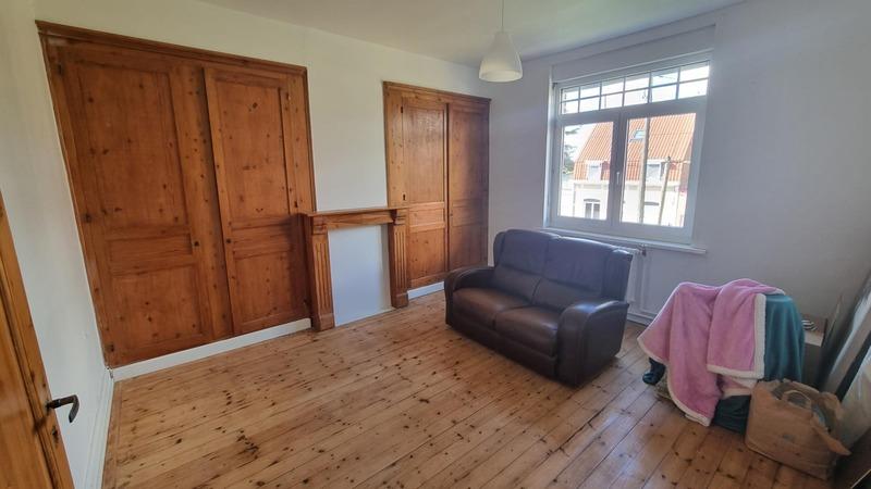 Maison bourgeoise - 250 m² - 12 pièces