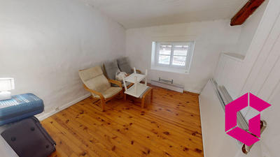 Maison - 94 m² - 6 pièces