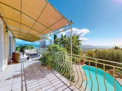 Villa - 142 m² - 5 pièces