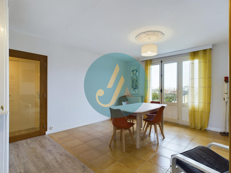 Appartement - 68 m² - 4 pièces