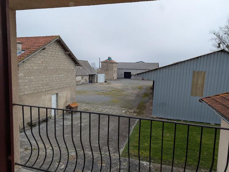 Maison traditionnelle - 170 m² - 6 pièces