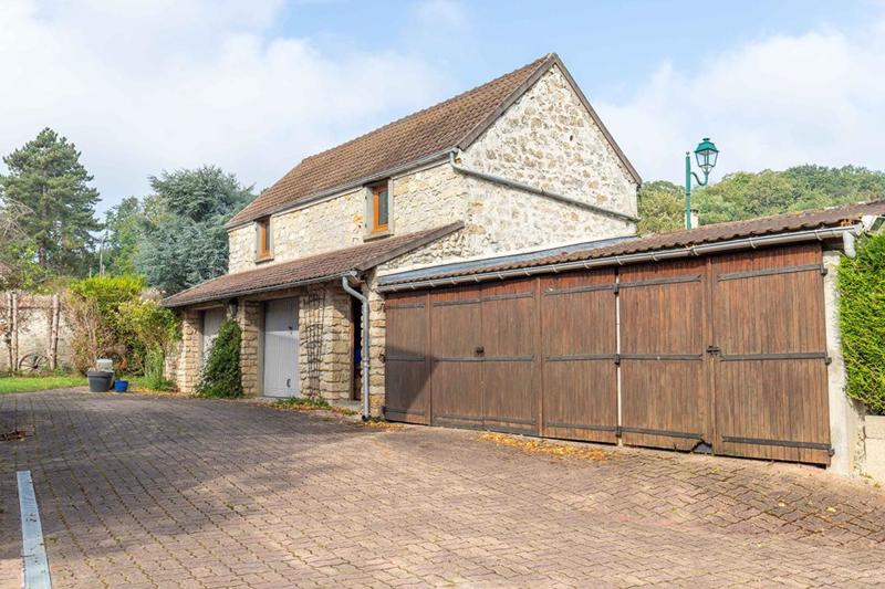 Maison - 191 m² - 8 pièces