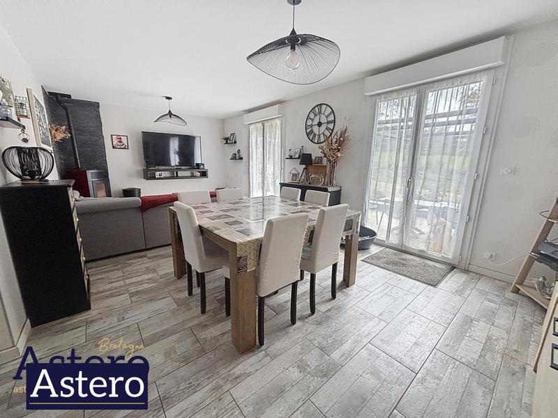 Maison - 94 m² - 4 pièces