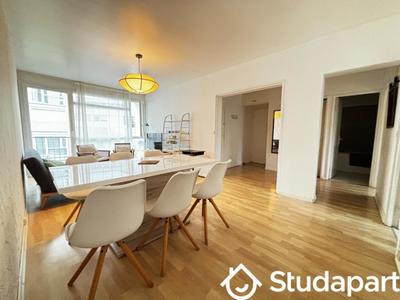 Chambre - 9 m² - 1 pièce