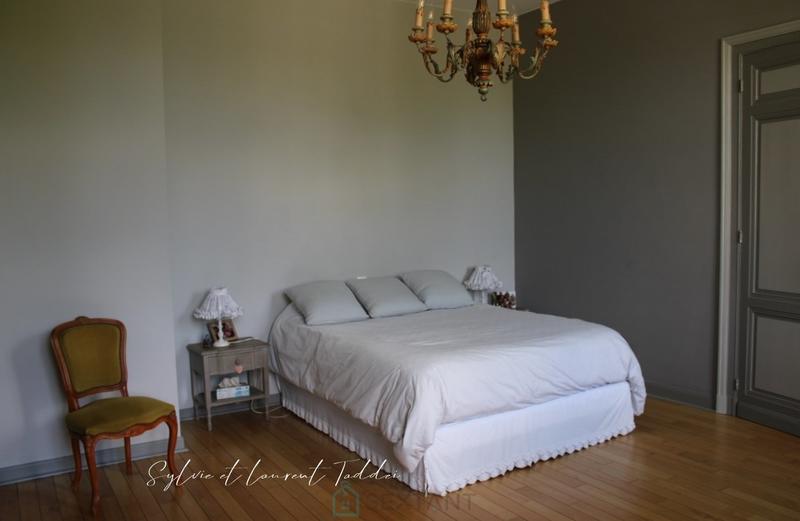 Maison de maîtres - 487 m² - 11 pièces