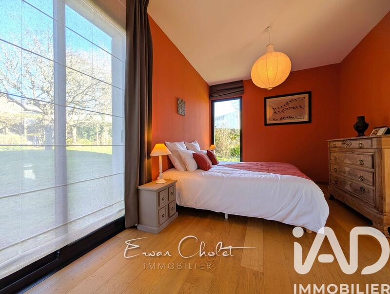 Maison de maîtres - 261 m² - 8 pièces