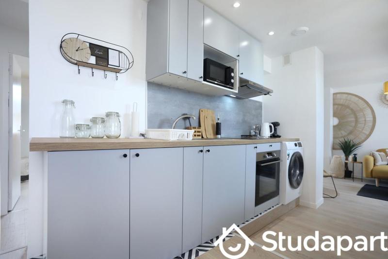 Chambre - 12 m² - 1 pièce