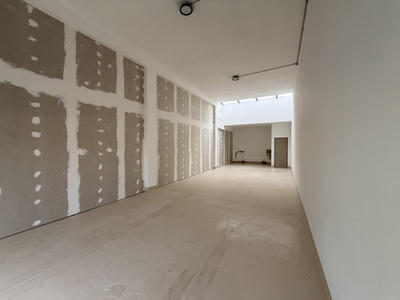 Local d'activités - 75 m²