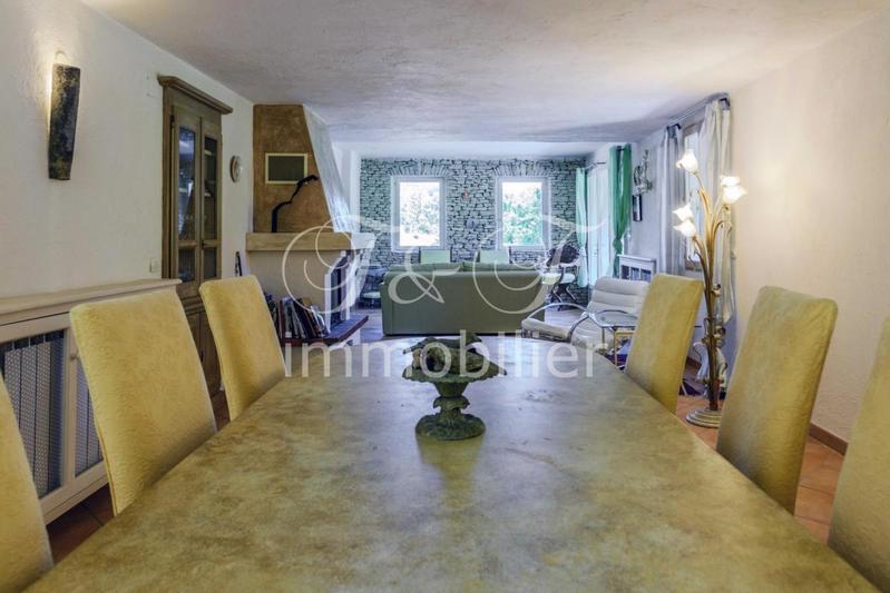 Propriété - 177 m²