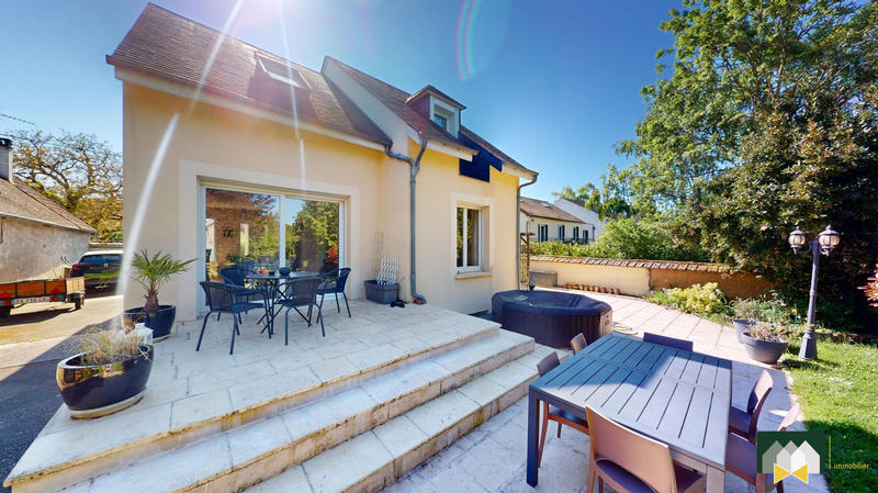 Maison - 180 m² - 8 pièces