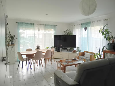 Maison - 92 m² - 4 pièces