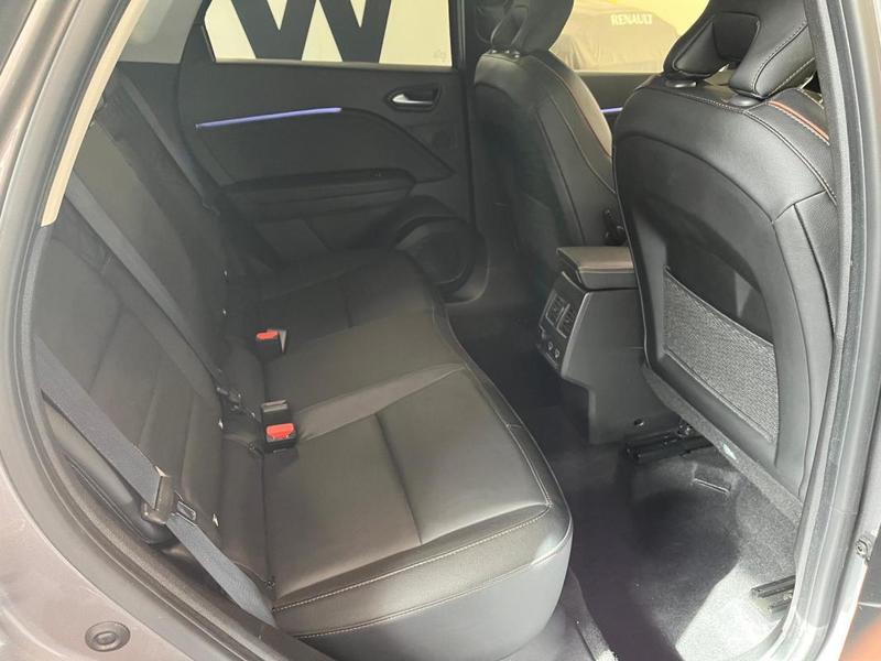 Renault Captur E-Tech full hybrid 145 Iconic