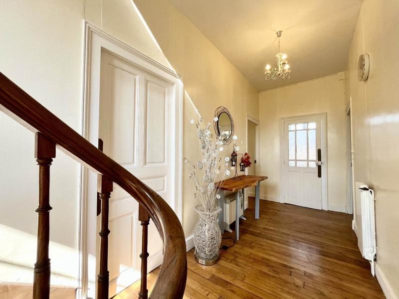 Maison - 153 m² - 6 pièces