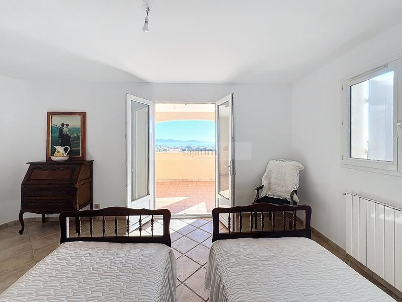 Villa - 190 m² - 6 pièces