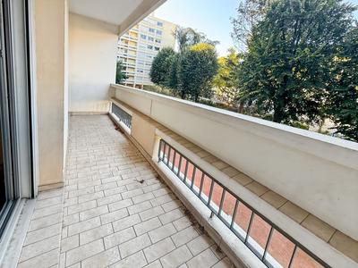 Appartement - 93 m² - 3 pièces