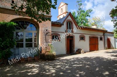 Maison - 580 m² - 16 pièces