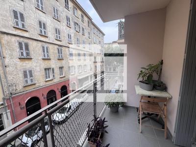 Appartement - 49 m² - 3 pièces