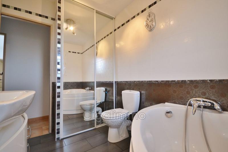 Villa - 120 m² - 5 pièces