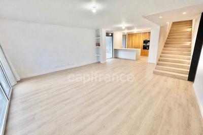 Maison - 141 m² - 7 pièces