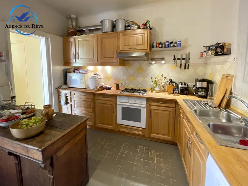 Maison - 200 m² - 6 pièces