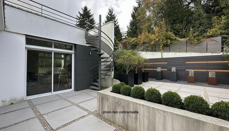 Maison - 160 m² - 7 pièces