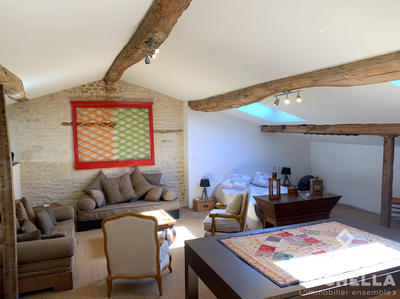 Maison - 362 m² - 8 pièces