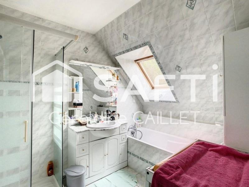 Maison - 200 m² - 7 pièces