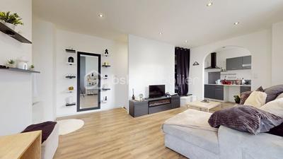 Immeuble - 140 m² - 5 pièces