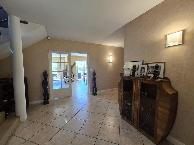 Maison d'architecte - 229 m² - 5 pièces