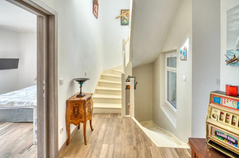 Villa - 170 m² - 5 pièces