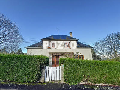 Maison - 250 m² - 9 pièces