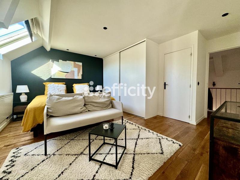 Maison - 160 m² - 6 pièces