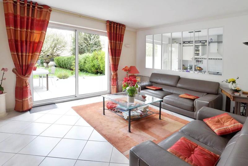 Maison - 150 m² - 8 pièces