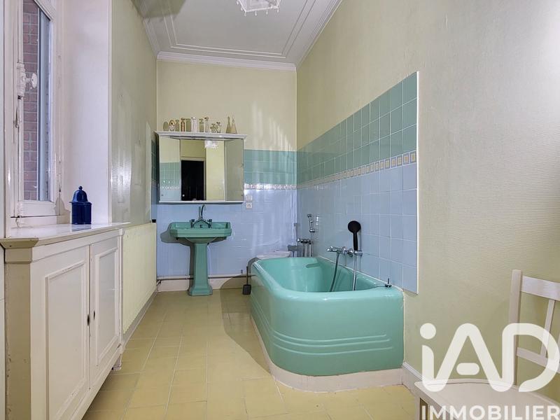 Maison - 259 m² - 12 pièces