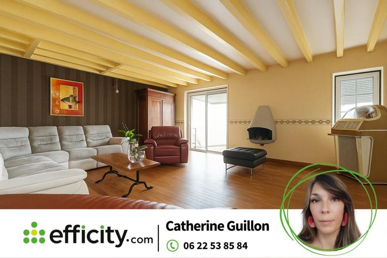 Maison - 202 m² - 7 pièces