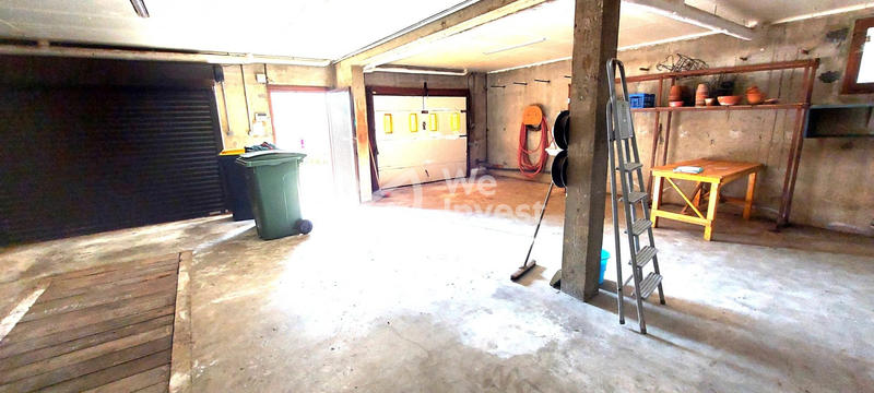 Maison - 233 m² - 9 pièces