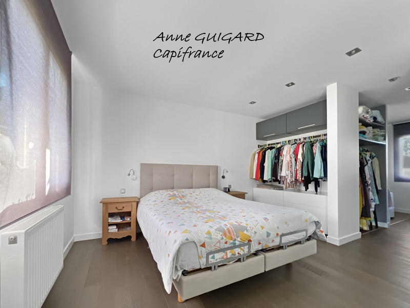 Maison - 194 m² - 6 pièces