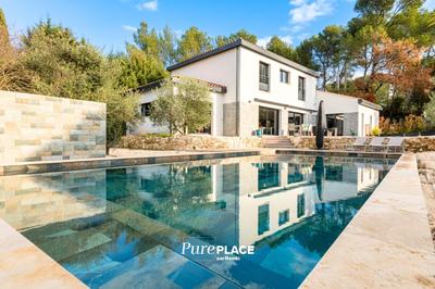 Maison - 197 m² - 6 pièces