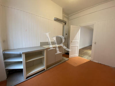 Appartement - 149 m² - 5 pièces