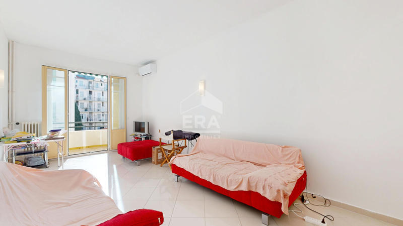 Appartement - 82 m² - 3 pièces