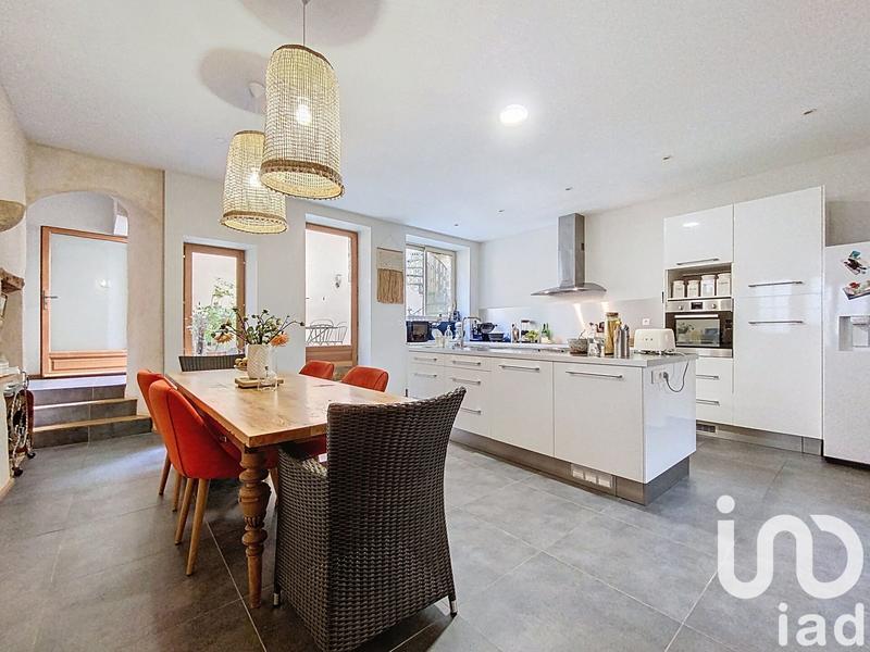 Maison de ville - 220 m² - 8 pièces