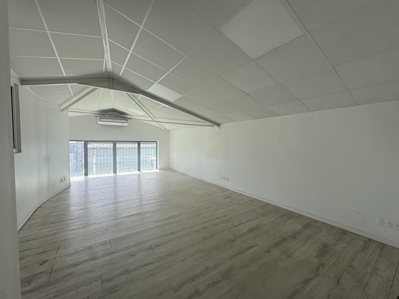 Local commercial - 181 m²