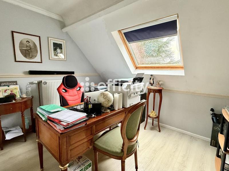 Pavillon - 179 m² - 9 pièces