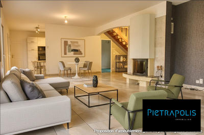 Maison traditionnelle - 175 m² - 6 pièces