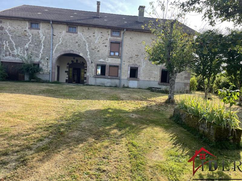 Maison - 250 m² - 7 pièces