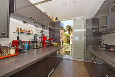 Appartement - 100 m² - 3 pièces